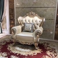 Ensemble de canapés en cuir véritable classique européen de luxe avec cadre en bois massif pour salon de villa, sculpture exquise, haut de gamme