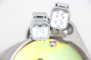 มอเตอร์สเต็ปปิ้งคันเร่งไฟฟ้าสำหรับเครื่องจักรก่อสร้าง รถขุด รุ่น YT13E01085P1 สำหรับ <span class=keywords><strong>Kobelco</strong></span> SK-6E <span class=keywords><strong>SK200</strong></span>-6E - Product Image 4