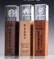 Trophée de récompense en verre cristal K9 avec socle en bois gravé avec logo gravé médaille en forme de bloc de sport pour décoration intérieure ou cadeau d'affaires