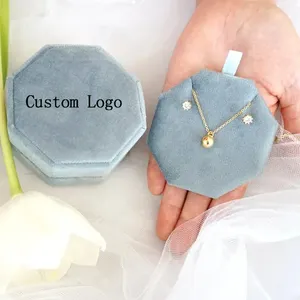 Logo personalizzato di alta qualità personalizzato mini scatola di gioielli da sposa ottagonale in velluto colorato