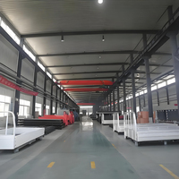 Entrepôt industriel préfabriqué en acier à double pente pour applications de stockage, d'atelier, de garage, de remise et de ferme