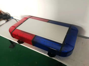 Nouveaux feux stroboscopiques de toit LED 30W avec barre lumineuse LED d'avertissement de sécurité d'urgence à base magnétique - Product Image 4