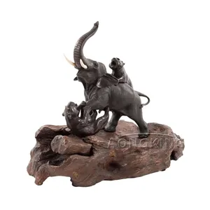 Estatua de bronce de lucha de latón, escultura personalizada de elefante y Tigre, tamaño real, a la venta