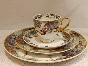 Jungle Wildlife Print Bone China <b>Dinnerware</b> Set 4 Pieces With Gold Rim Cup Saucer Plates For Home Dining - Product Image 3
