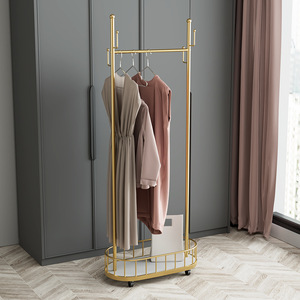 Appendiabiti da terra appeso in metallo dorato di lusso soggiorno mobile albero Stand organizzazione di stoccaggio della casa appendiabiti con ruota - Product Image 5