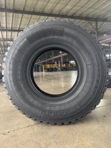 Neumático Nuevo a Precio de Mayoreo LCH T-REX 11.00R20 LA801 LD896 LD722 LD807, Patrón TBR, Sin Cámara, para Camión y Autobús - Product Image 4