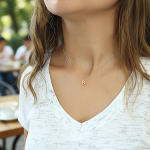 Collar con colgante de letra B tridimensional en plata de ley 925 Azuris TR, hecho en Turquía - Product Image 3