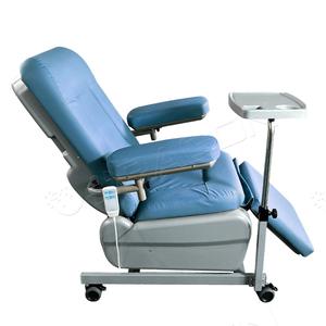 Chaise de prélèvement de sang électrique de <span class=keywords><strong>confort</strong></span> <span class=keywords><strong>médical</strong></span> de chaise de sang d'hôpital avec des accoudoirs et des repose-pieds - Product Image 2