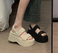 Sandales Nuages en Cuir Épais et Souple pour Femme, Nouvelle Collection Été, Tendance Polyvalente à Porter à l'extérieur