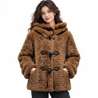 Veste en laine épaisse à capuche avec poches à rabat et fourrure pelucheuse, style urbain automne-hiver, grandes tailles, OEM