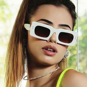 Gafas de Sol Cuadradas Vintage de Moda 2022 al por Mayor, Gafas de Sol Rectangulares Blancas para Mujer - Product Image 3