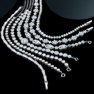 สร้อยข้อมือเทนนิสเงินแท้ 925 ประดับเพชรโมอิสซาไนต์ VVS ระดับพรีเมียม ดีไซน์หรูหรา ปรับขนาดได้และสามารถสั่งทำได้ เหมาะเป็นของขวัญสำหรับงานปาร์ตี้ - Product Image 4