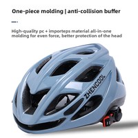 Casque de vélo avec feux arrière, doté d'un système de fermeture à boucle et d'une conception intégrée, offrant une protection pour le VTT