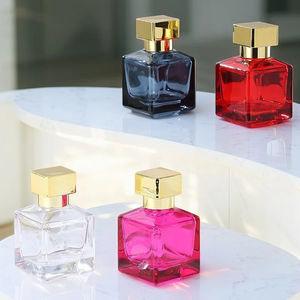 Botella de vidrio de spray de perfume transparente de color rosa rojo azul cuadrado de 50ml de <span class=keywords><strong>moda</strong></span> simple con tapa dorada - Product Image 2