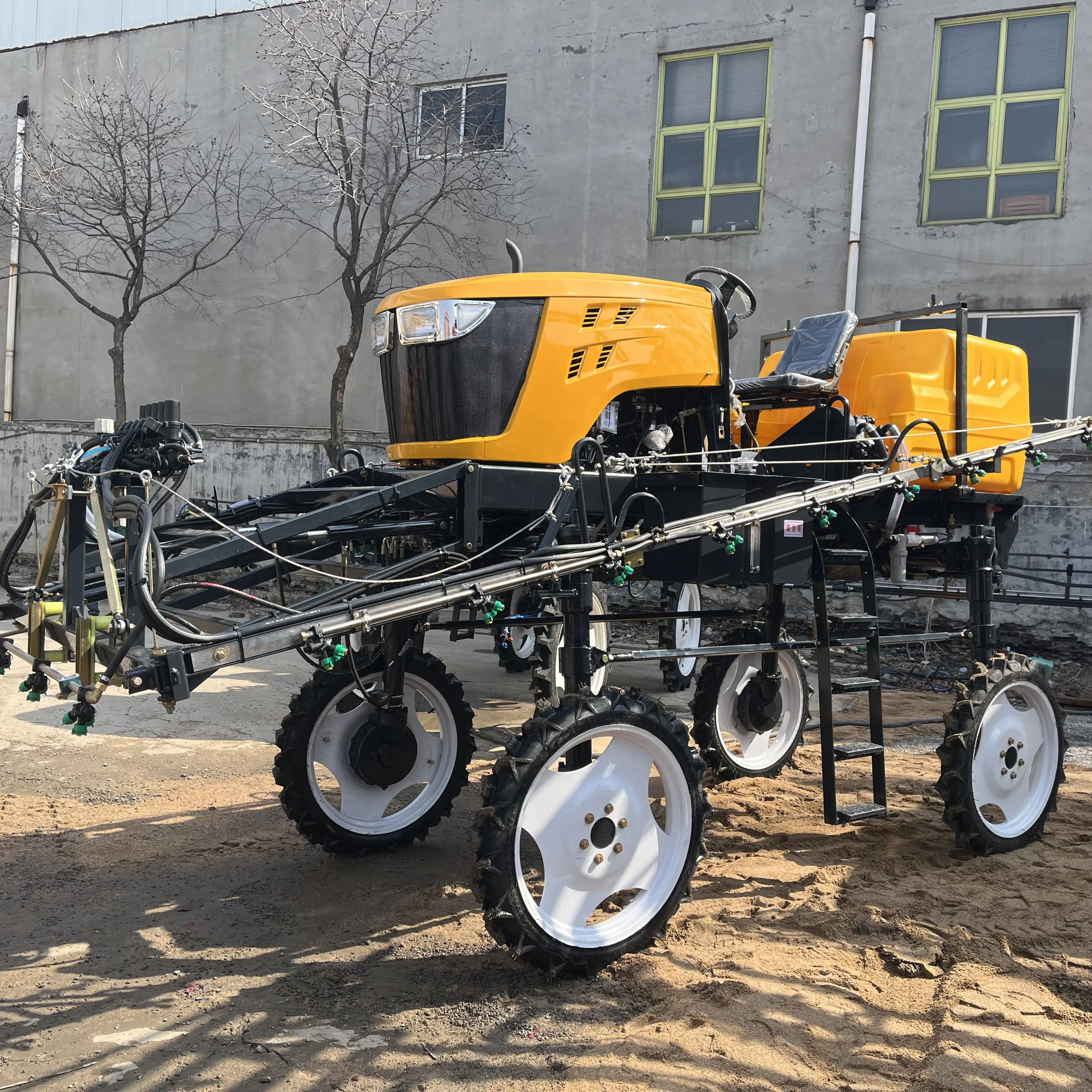 Neue eigenfahrende landwirtschafts-spritzmaschine Pestizid-traktor-befestigung Ausleger-spritzmaschine landwirtschaftsmaschinen für Mais