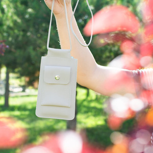 Bolso bandolera de cuero PU/bolsa para teléfono, bolsa de almacenamiento para teléfono de color caramelo/funda de cuero, mini bolsa para auriculares de un solo hombro para exteriores. - Product Image 4