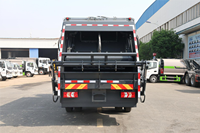 Camion compacteur de déchets Shacman 9m³ 4x2 pour la collecte des ordures municipales en Afrique