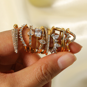 Cincin Jari Terbuka yang Dapat Disesuaikan dengan Bingkai Zirkon Kubik Berlapis PVD 18K dari Baja Tahan Karat yang Anggun untuk Anak Perempuan. - Product Image 6