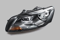Machine de revêtement PVD pour boîtiers de lampes automobiles, équipement de métallisation par évaporation sous vide pour composants d'éclairage automobile en plastique