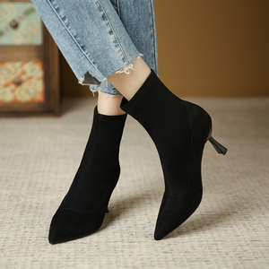 Bottines en <span class=keywords><strong>daim</strong></span> noires pour femmes, logo personnalisé à la mode, prix d'usine - Product Image 4