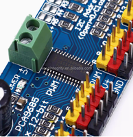 Stock nouveau module de pilote d'interface IIC de contrôleur de carte de lecteur PWM PCA9685 16 canaux