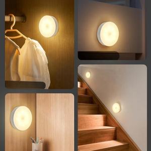 إضاءة LED لاسلكية صغيرة للأمان في الأماكن المغلقة ضوء ليلي Pir لخزانة خزانة تعمل بالبطارية انبعاث أبيض دافئ - Product Image 5