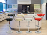 Îlot de cuisine moderne, tabouret de bar en cuir rouge haut de gamme avec pédale