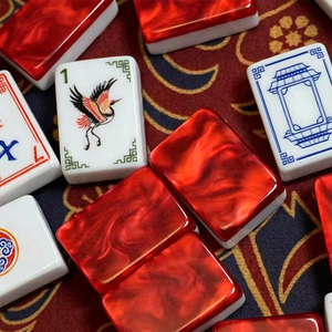 Jeu de tuiles de mahjong américaines en acrylique rose personnalisé, style portable sur mesure pour 4 joueurs avec motifs Joker et Dragon - Product Image 6
