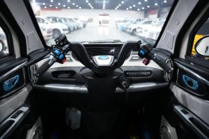 <span class=keywords><strong>3</strong></span>輪電動車 ソーラーカー 電気自動車 電動三輪車 スクーター車 高齢者向けキャビン付き - Product Image 6