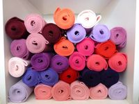 Feutre de laine serré coloré personnalisé 8mm-25mm d'épaisseur polyester synthétique polypropylène pour l'extérieur 10mm 15mm 20mm tailles disponibles