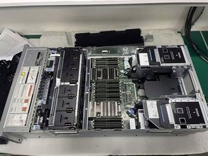 Nuovo server <span class=keywords><strong>Dell</strong></span> R960 con Intel Xeon Gold 6448H, 16SFF, scheda madre H755, alimentatore da 1400W, server rack 4U R960 - Product Image 4