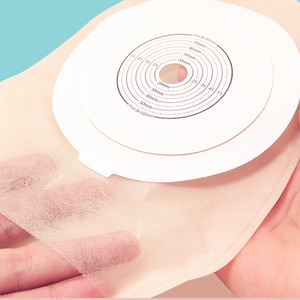 Sac d'ostomie jetable Aibeze, une seule pièce, transparent, dureté moyenne, pour usage médical - Product Image 2