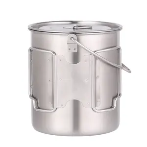 Kostenloses Muster CE Outdoor-Zubehör Reisezubehör Camping-Tasse Topf mit faltbarem Griff und Deckel ultraleicht 750 ml Edelstahl