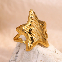 Dreamshow Bague chevalière gravée étoile de mer sans ternissure Bijoux mode estivale Bague en acier inoxydable