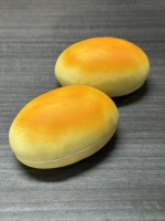Mainan Squishy Roti Imitasi Tekstur Lembap Realistis Bahan PU Slow Rising Lucu untuk Menghilangkan Stres