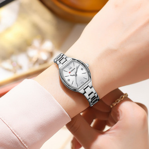 CURREN 9112, relojes de pulsera de cuarzo para <span class=keywords><strong>mujer</strong></span>, relojes de acero inoxidable a la moda para <span class=keywords><strong>mujer</strong></span>, reloj de regalo Tonneau elegante Original - Product Image 2