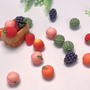 Ornements en résine de fruits de dessin animé (raisin, pastèque, fraise, pêche, <span class=keywords><strong>orange</strong></span>) pour coques de téléphone portable DIY et accessoires à coller - Product Image 2