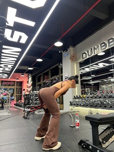 Combinaison de yoga une pièce décontractée avec logo personnalisé, dos évidé, jambe large évasée, pour la gym et le fitness - Product Image 4