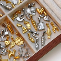 Bijoux sans ternissement Construisez vos propres breloques pour collier Pendentif poisson plaqué or 18 carats Charme animal délicat Charmes de poisson minimaux