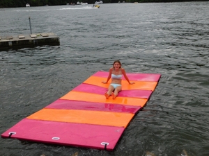 <span class=keywords><strong>Tapis</strong></span> flottant Aqua Stack - Empilable et pliable en nylon et <span class=keywords><strong>mousse</strong></span> XPE, épaisseur 1,5 cm, antidérapant, imperméable - Product Image 2