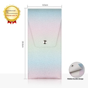 Sac de rangement pour pinceau de maquillage en cuir souple de haut niveau étui à ombre à paupières en PVC dégradé portable avec style de mode coloré - Product Image 5