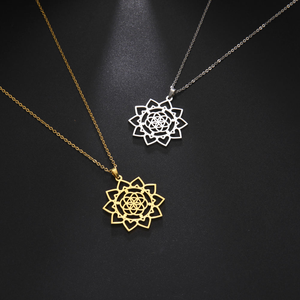 Collier chaîne fleurie personnalisé en acier inoxydable plaqué or 18 carats, bijou amulette vintage de géométrie sacrée, cadeau de fête pour femme - Product Image 2