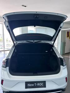 Nuova <span class=keywords><strong>Volkswagen</strong></span> <span class=keywords><strong>T</strong></span>-Roc 2026, Edizione Starlight 300TSI DSG, Nuova Auto a Benzina - Product Image 6