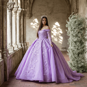 Lsany215 Robe de bal de Quinceañera moderne et romantique, violette, avec appliques florales 3D, décolleté cœur, traîne chapelle et perles, pour bal de promo - Product Image 1