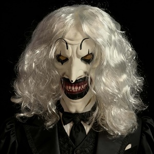 Masque de Clown Réaliste en Latex Amusant et Pétillant - Masque <span class=keywords><strong>d</strong></span>'Halloween Effrayant avec Sourire Moqueur, Cheveux Argentés Ébouriffés, Nez Pointu et Visage Blanc Sinistre - Product Image 4