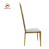 Chaise de Mariage et de Banquet Haut de Gamme à Dossier Haut en Acier Inoxydable Doré avec Cuir Blanc pour Hôtel et Événement