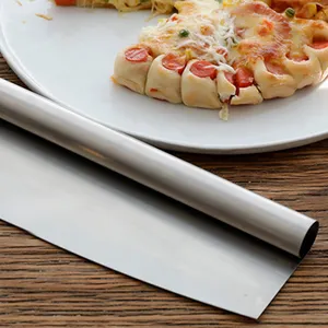 Forma di mezza Luna In Acciaio Inox Torta Della Pizza Pasta Raschietto Strumenti di cottura Della Pizza Cutter Coltello Rocker Lama