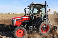 ATK 50PS Kompakter Radtraktor mit Kabine 4WD Getriebe EU5 Motor 8+8 Gangschaltung für Landwirtschaftliche Nutzung CE & COC EMARK Zertifiziert