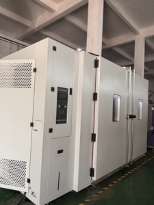 Câmara Climática de Estabilidade Walk-In: Equipamento de Teste Ambiental de Alta Precisão com Proteção IP56 e 1 Ano de Garantia de Temperatura - Product Image 2