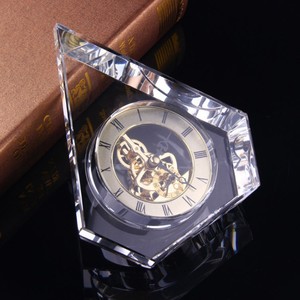 Horloge murale en cristal, souvenirs de bureau, ornements, cadeaux de mariage, horloges en <span class=keywords><strong>verre</strong></span> <span class=keywords><strong>avec</strong></span> photos gravées au laser personnalisées - Product Image 3